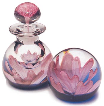 ©1985 Caithness Glass