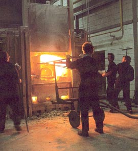 ©1987 Caithness Glass