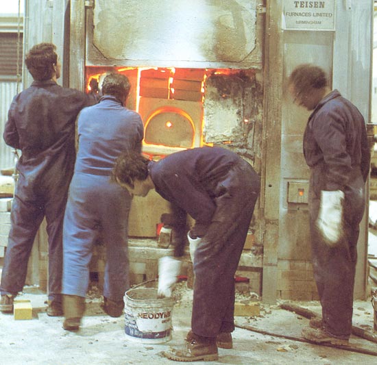 ©1987 Caithness Glass
