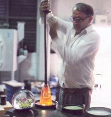 ©1987 Caithness Glass